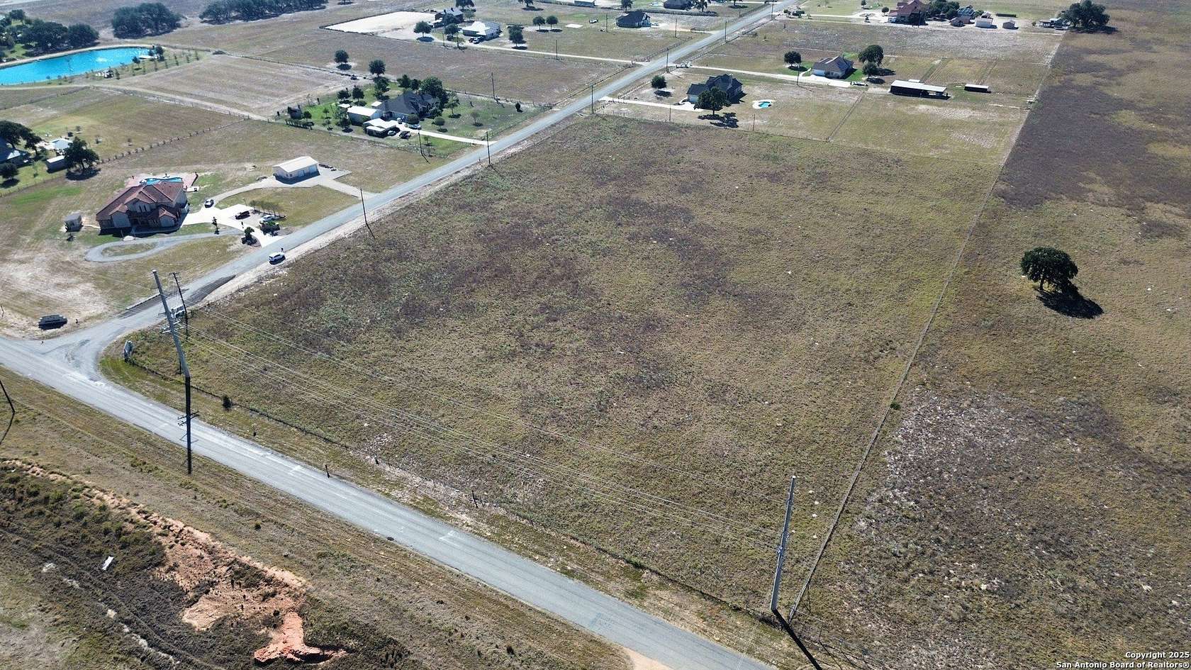 3.15 Acres of Residential Land for Sale in La Vernia, Texas