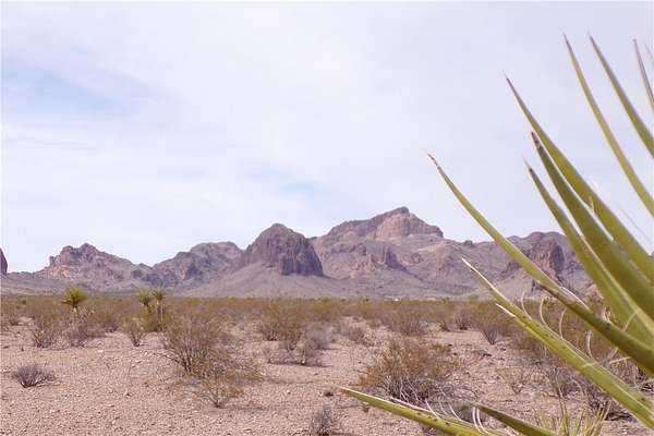 2 Acres of Land for Sale in Golden Valley, Arizona