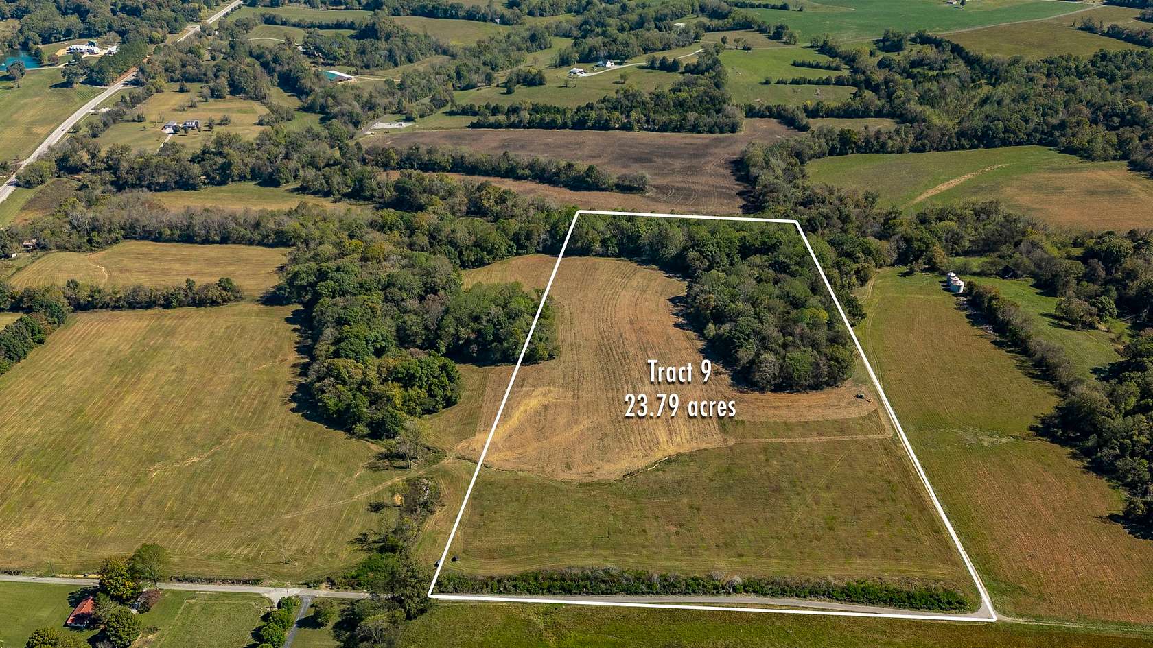 23.8 Acres of Land for Sale in Portland, Tennessee