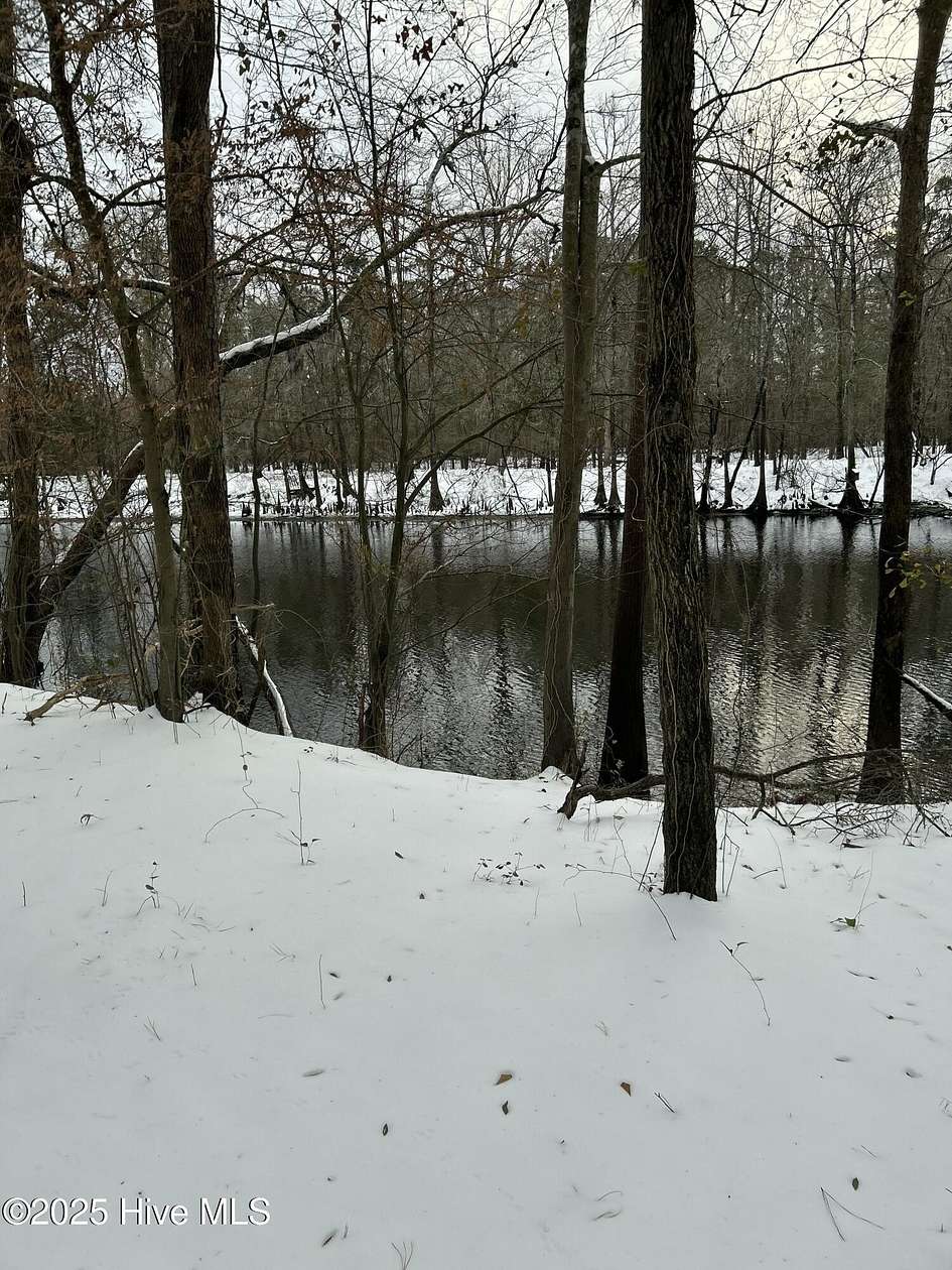 0.68 Acres of Residential Land for Sale in Burgaw, North Carolina