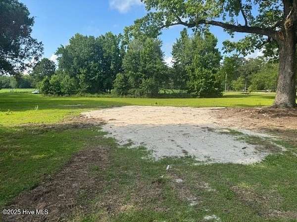 0.95 Acres of Residential Land for Sale in Vanceboro, North Carolina