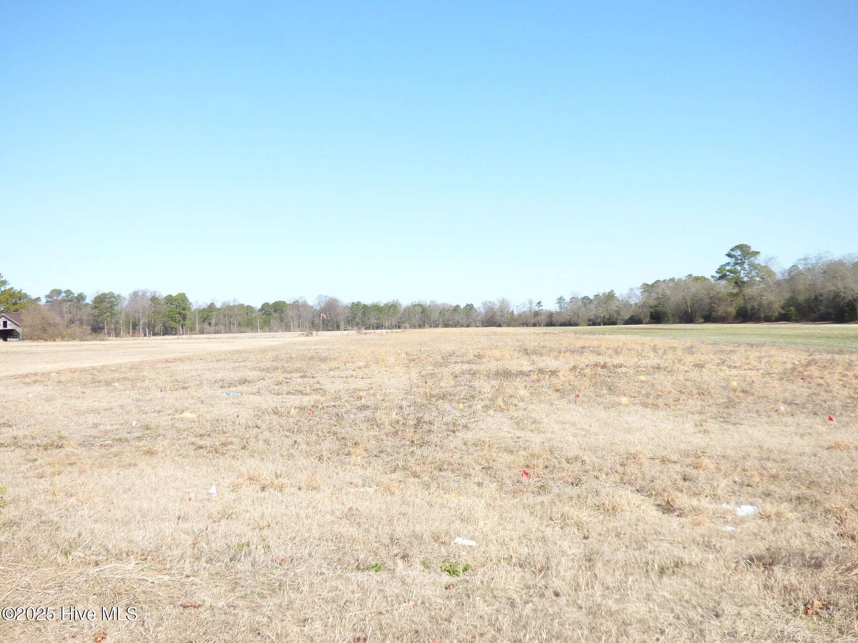 8 Acres of Land for Sale in Dunn, North Carolina