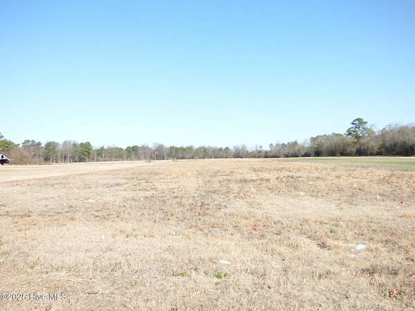 8 Acres of Land for Sale in Dunn, North Carolina