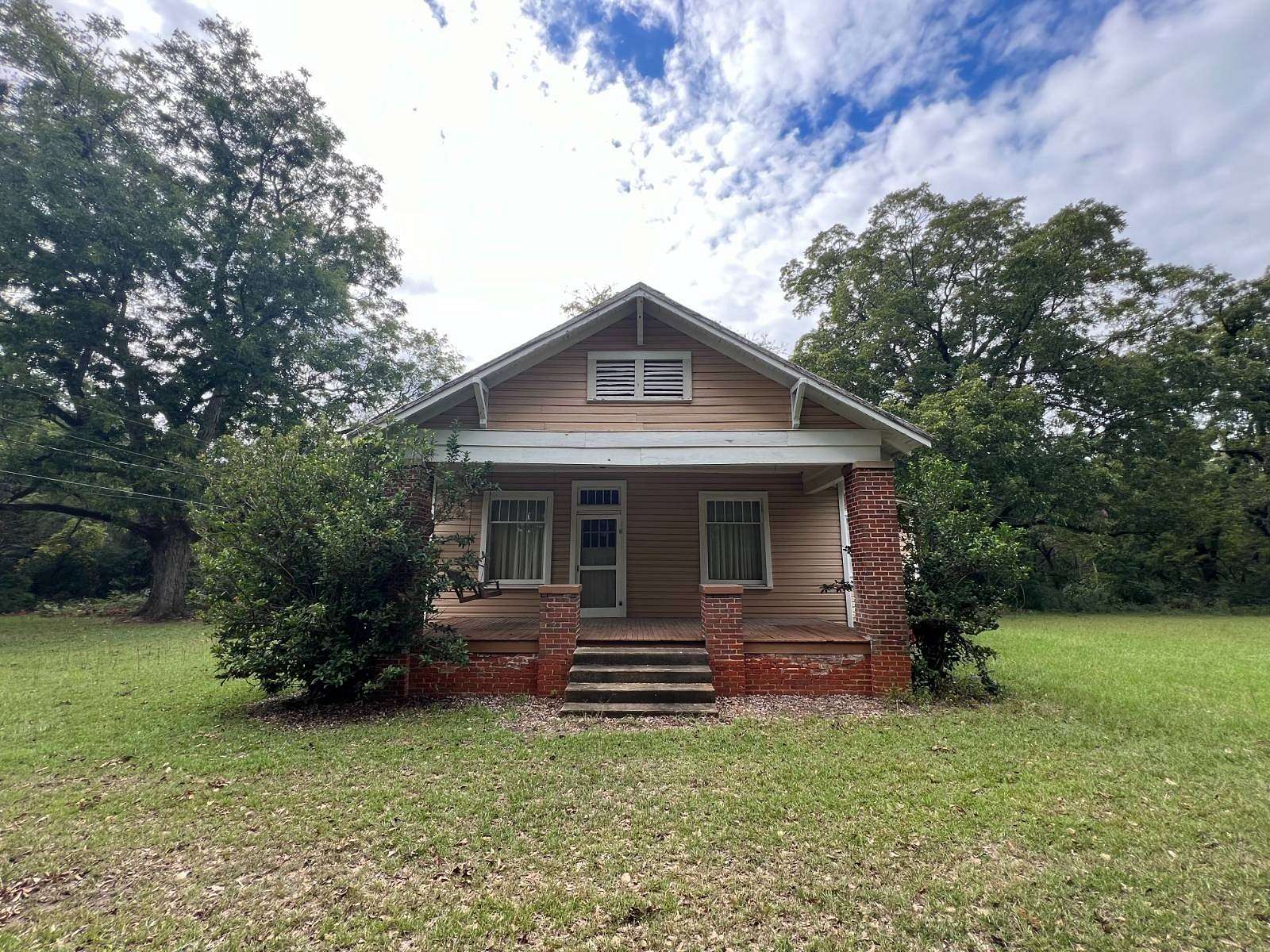 9 Acres of Land with Home for Sale in Marion, Alabama