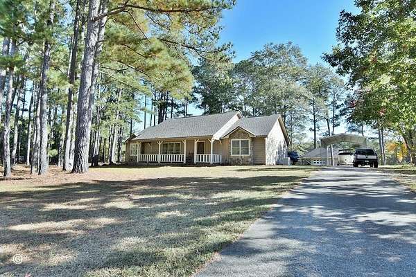 3.17 Acres of Residential Land with Home for Sale in Cataula, Georgia