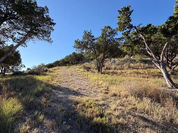 1.27 Acres of Residential Land for Sale in Cottonwood Shores, Texas