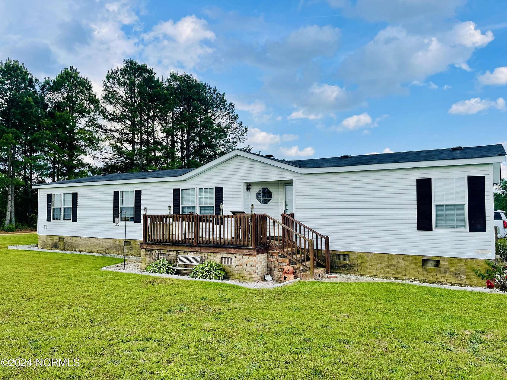 1.59 Acres of Residential Land with Home for Sale in Autryville, North Carolina