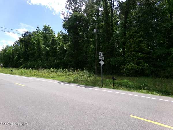 1.33 Acres of Residential Land for Sale in Bladenboro, North Carolina