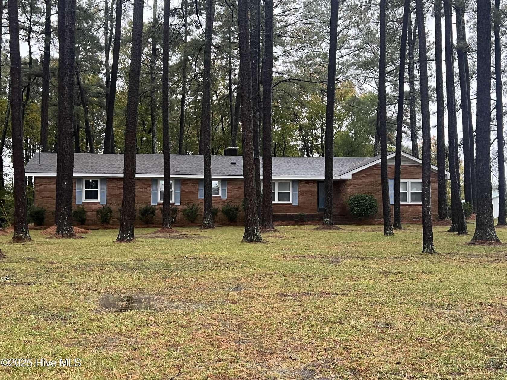 2 Acres of Residential Land with Home for Sale in Four Oaks, North Carolina