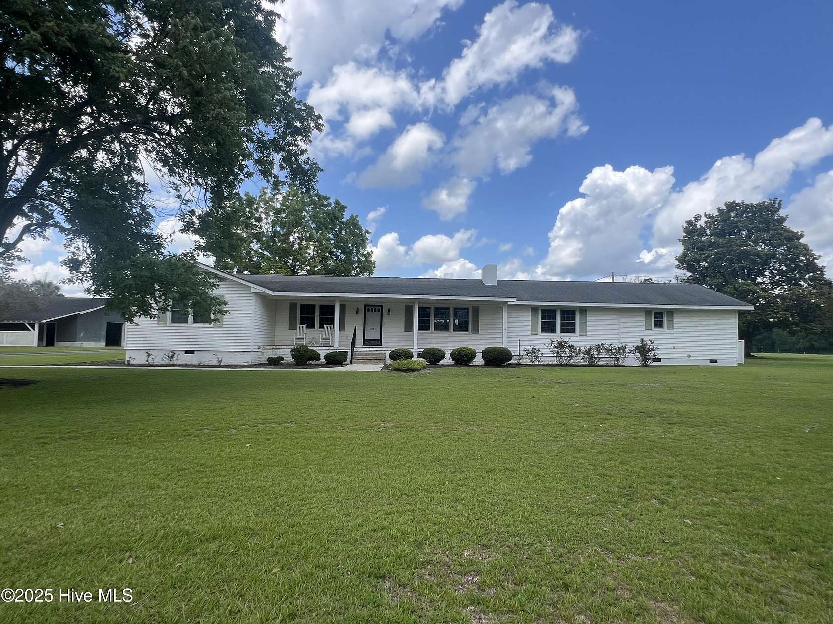 2 Acres of Residential Land with Home for Sale in Tabor City, North Carolina