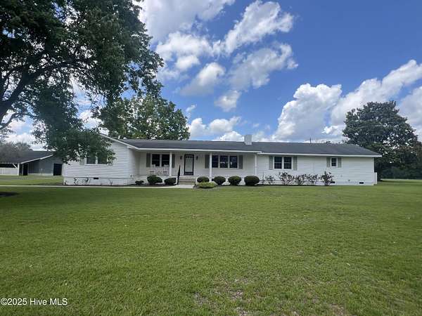 2 Acres of Residential Land with Home for Sale in Tabor City, North Carolina