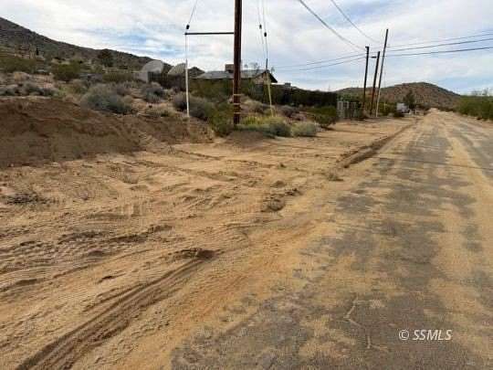 0.72 Acres of Residential Land for Sale in Johannesburg, California