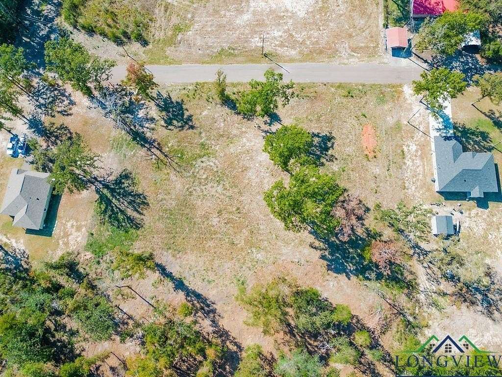 1.42 Acres of Residential Land for Sale in Big Sandy, Texas