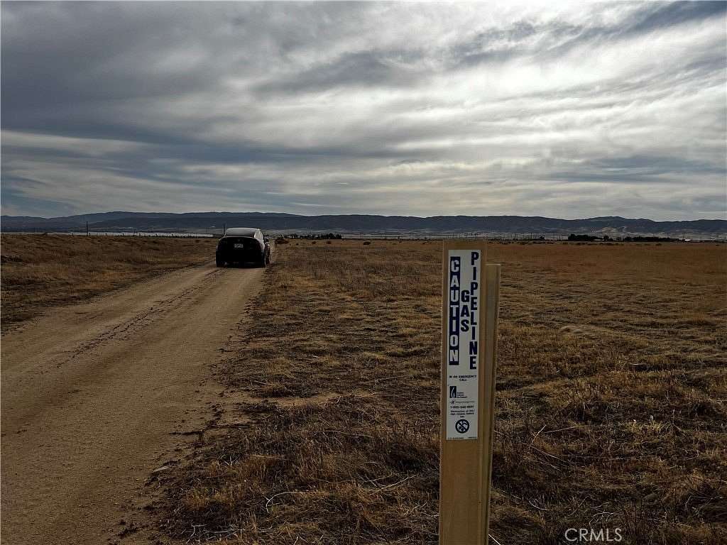 2.49 Acres of Land for Sale in Antelope Acres, California