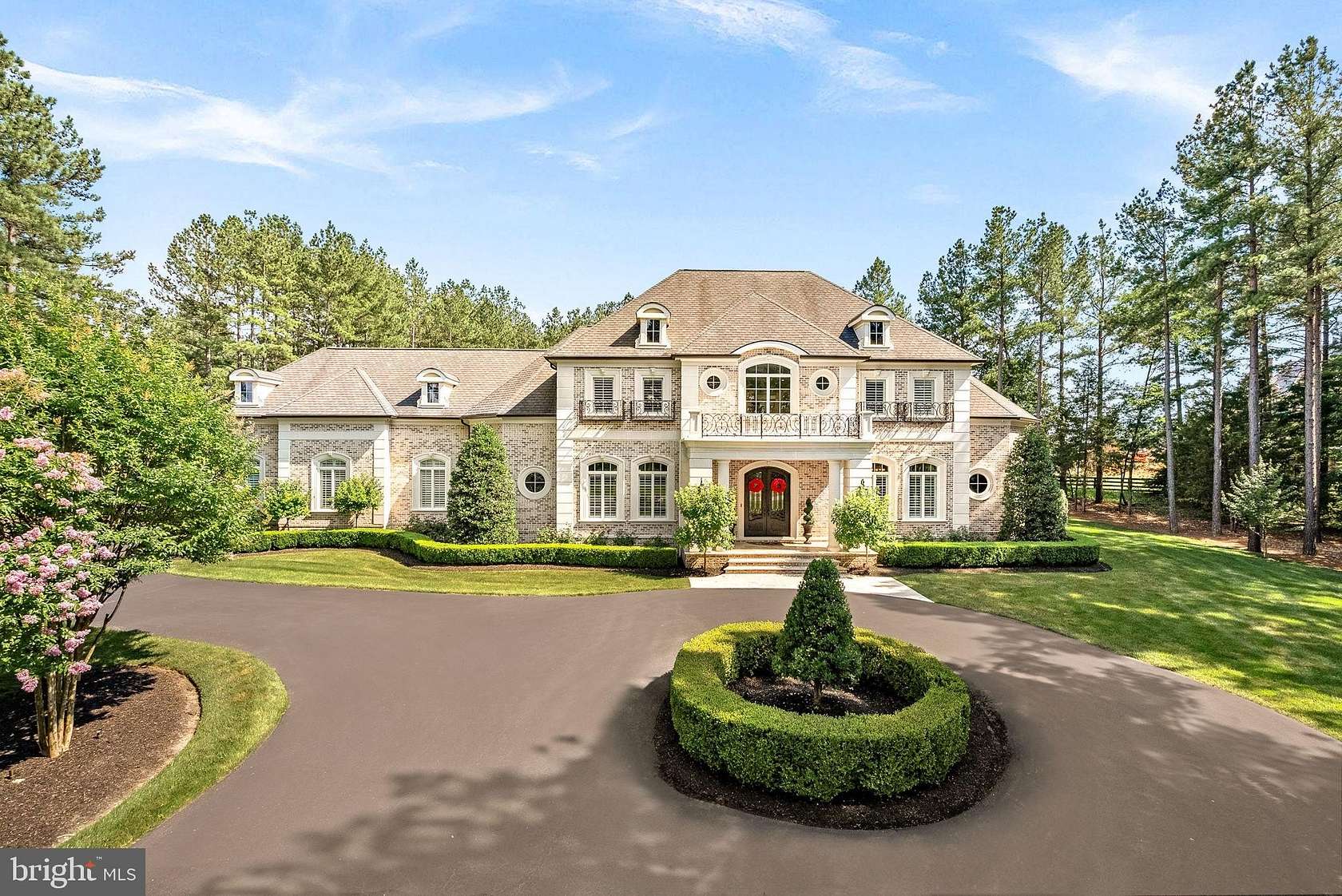 3.14 Acres of Residential Land with Home for Sale in Leesburg, Virginia