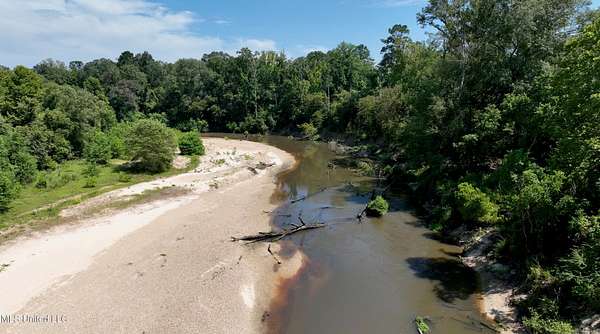 108 Acres of Land for Sale in Summit, Mississippi