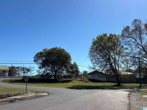 0.02 Acres of Land for Sale in Oneonta, Alabama