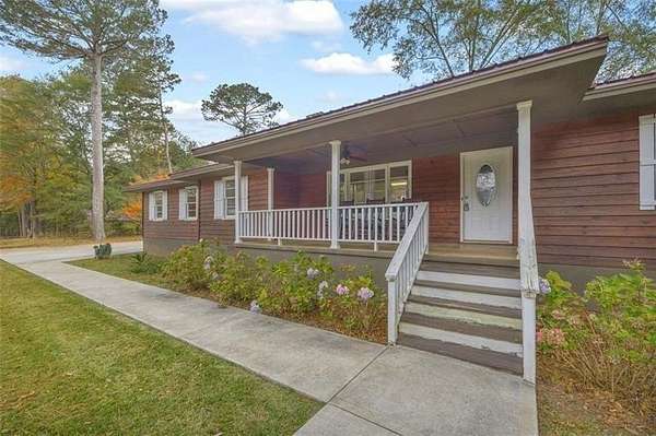 1.59 Acres of Residential Land with Home for Sale in Winterville, Georgia