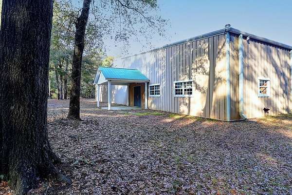 10 Acres of Improved Mixed-Use Land for Sale in Headland, Alabama
