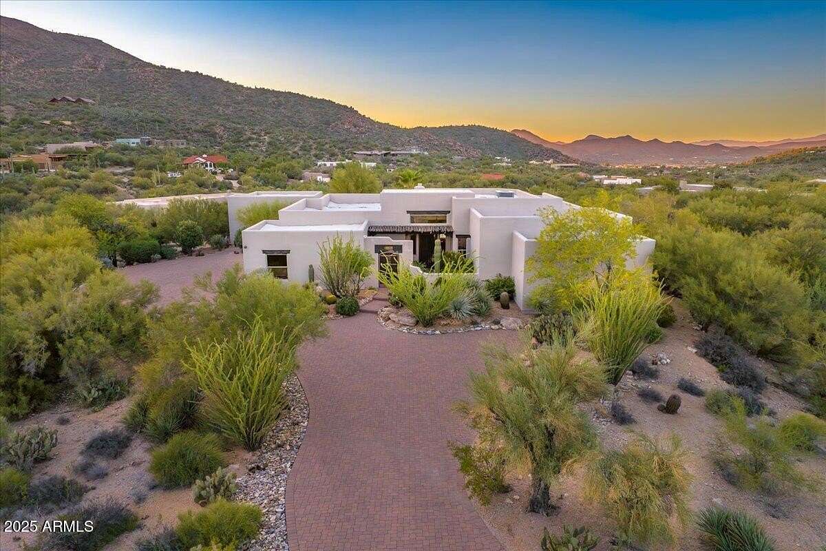 1.6 Acres of Residential Land with Home for Sale in Carefree, Arizona