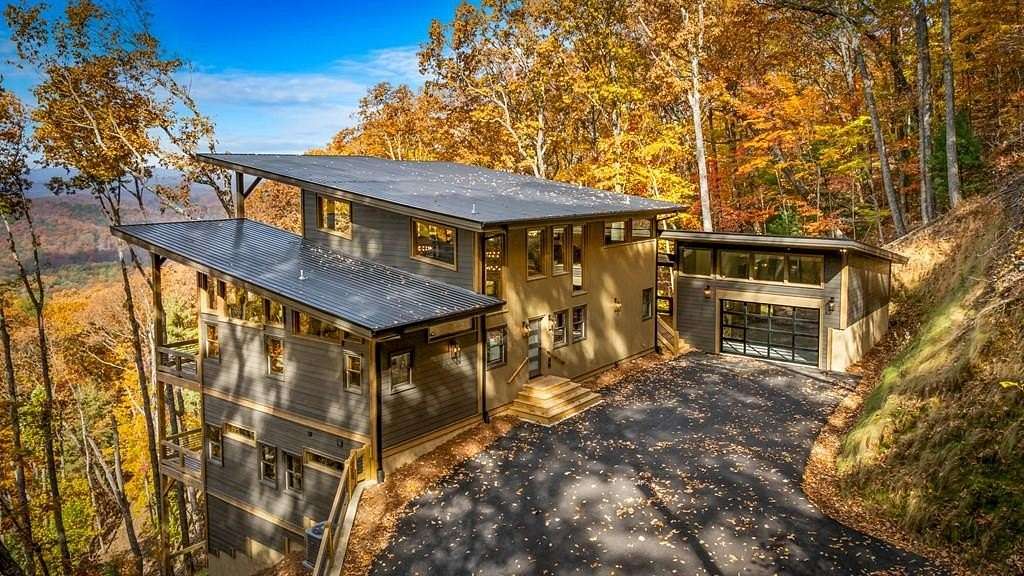 3.32 Acres of Residential Land with Home for Sale in Blue Ridge, Georgia