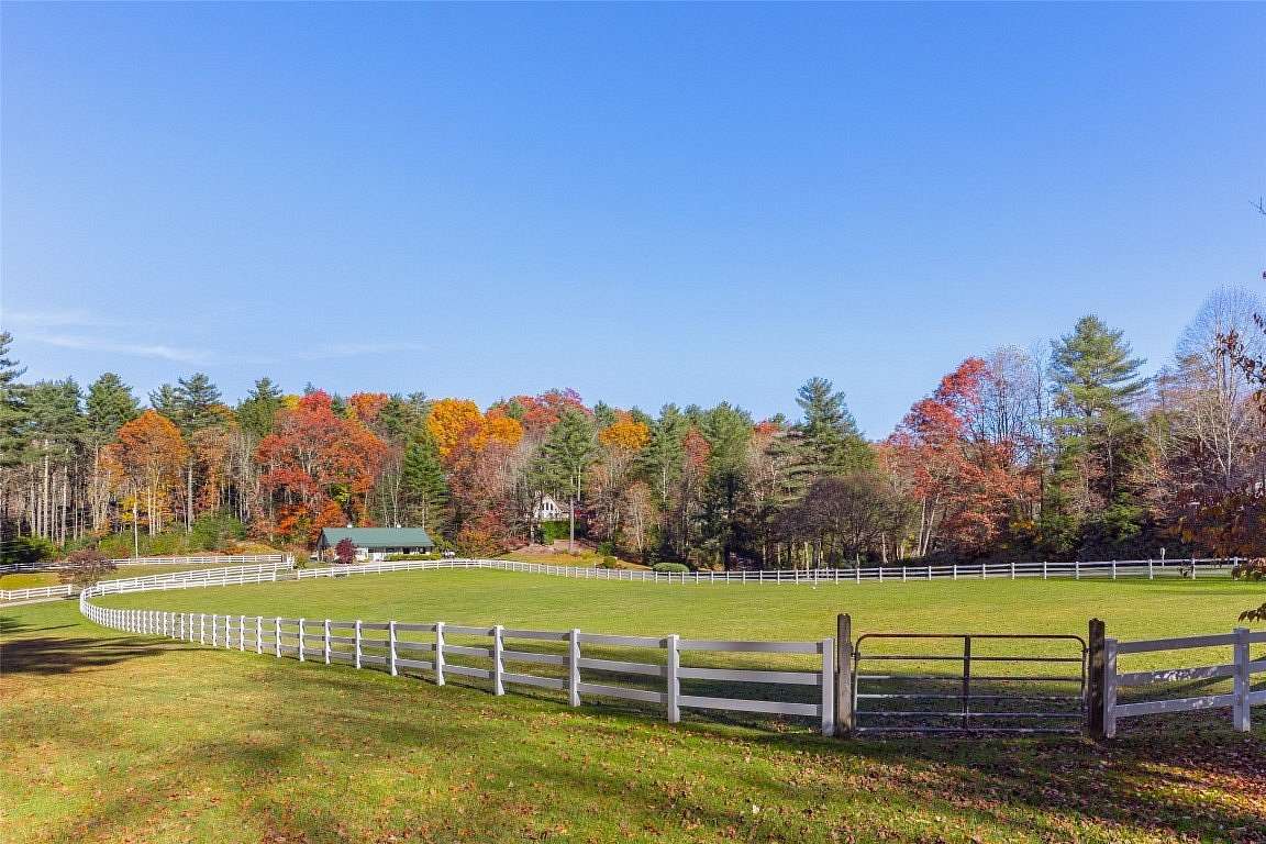 1.35 Acres of Residential Land for Sale in Highlands, North Carolina