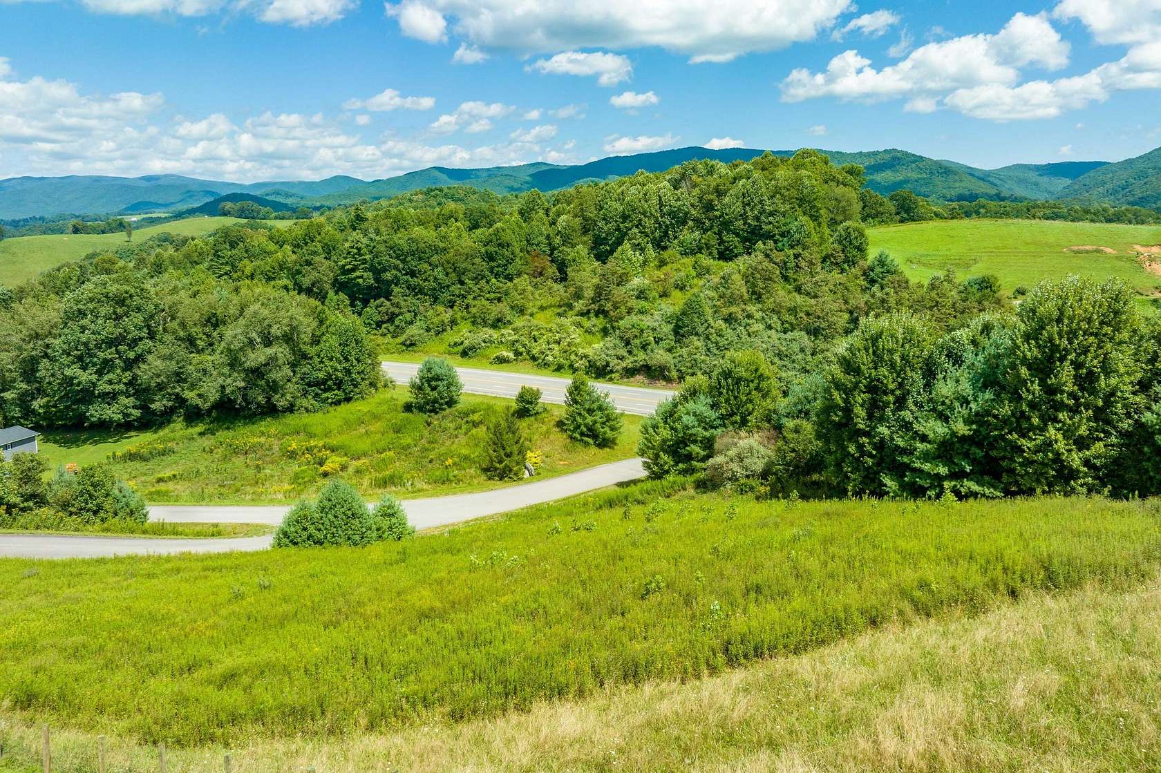 1.25 Acres of Residential Land for Sale in Mountain City, Tennessee