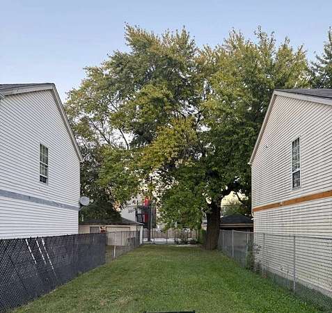 0.08 Acres of Residential Land for Sale in Chicago, Illinois