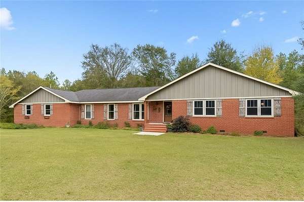 13 Acres of Land with Home for Sale in Waycross, Georgia