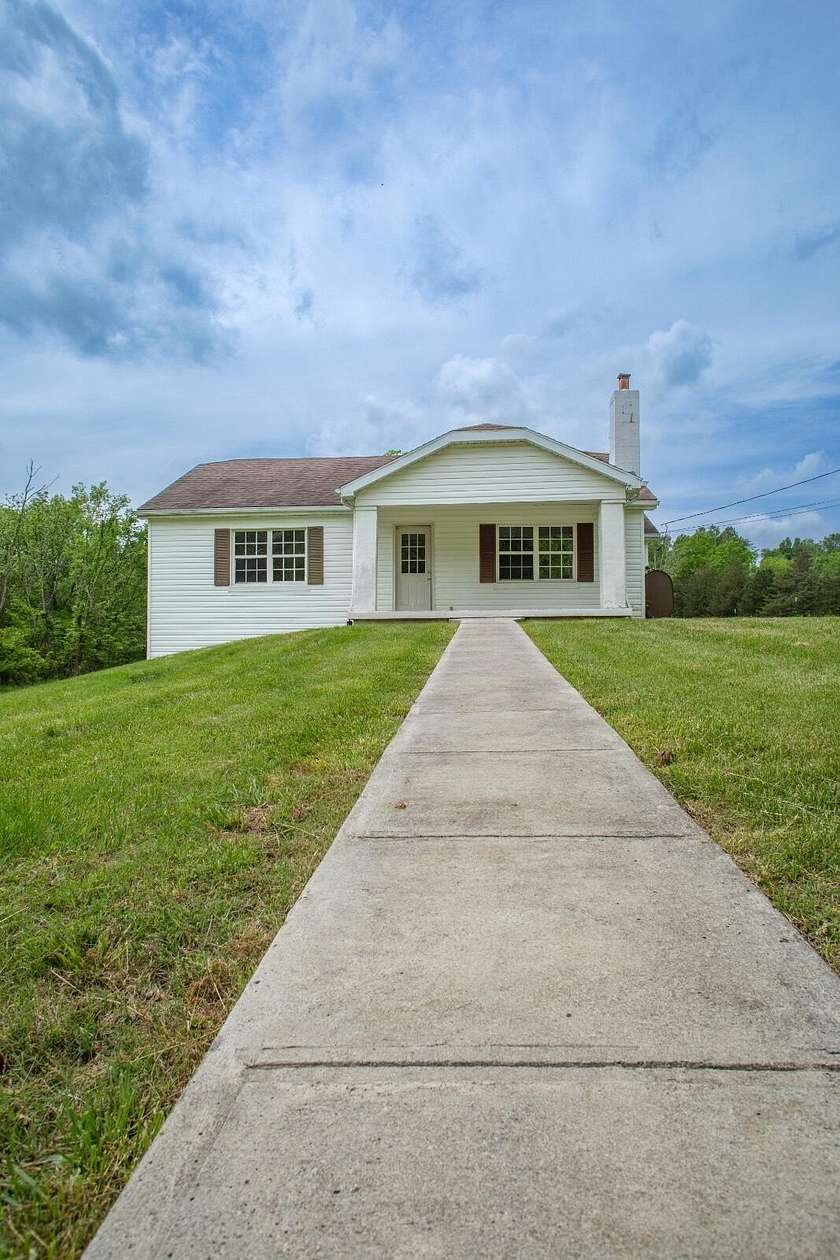 14 Acres of Land with Home for Sale in Monticello, Kentucky