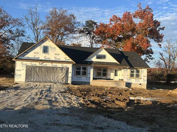 1.69 Acres of Residential Land with Home for Sale in Crossville, Tennessee