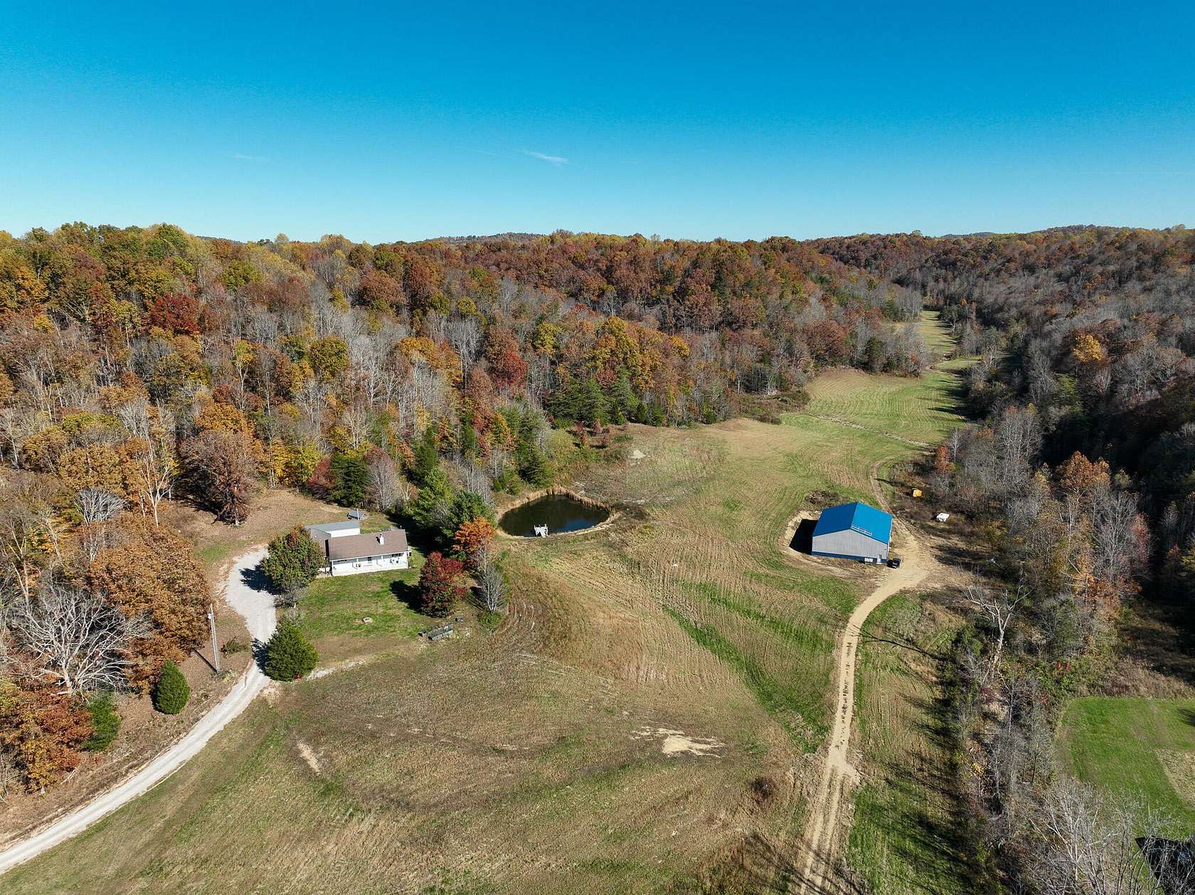 157 Acres of Land with Home for Sale in Kings Mountain, Kentucky