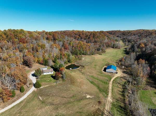 157 Acres of Land with Home for Sale in Kings Mountain, Kentucky