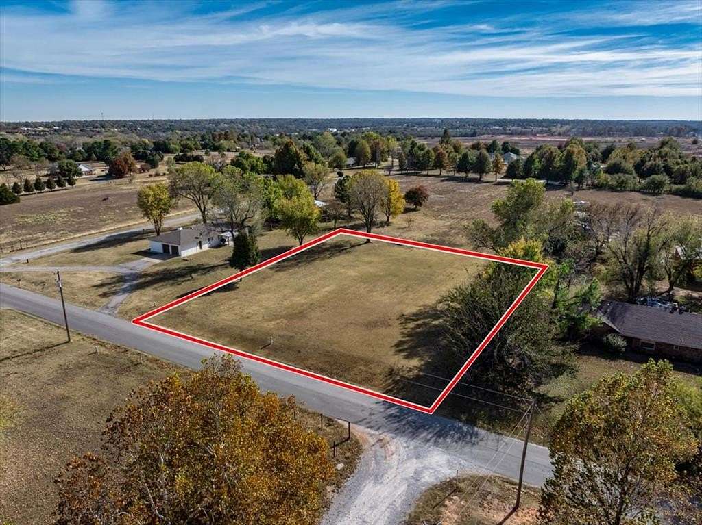 0.89 Acres of Residential Land for Sale in Tuttle, Oklahoma