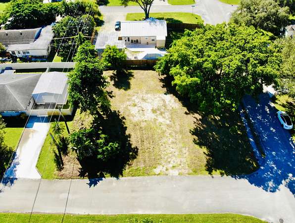 0.23 Acres of Residential Land for Sale in Lake Worth Beach, Florida