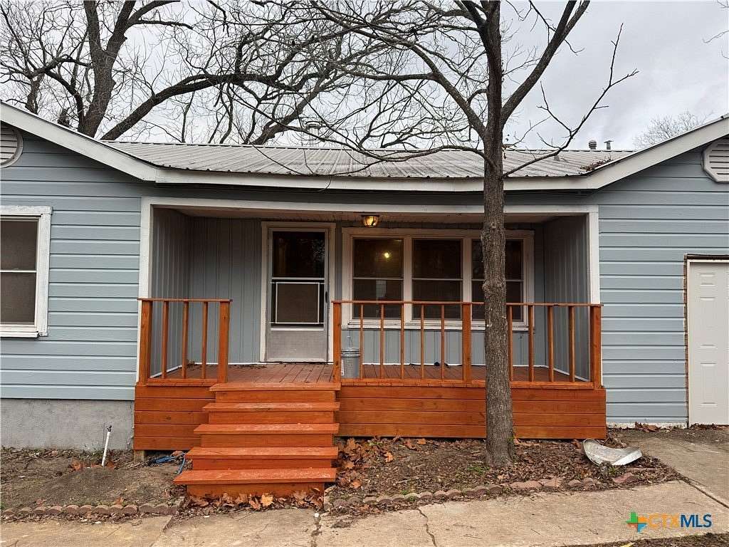 6.87 Acres of Residential Land with Home for Sale in Temple, Texas