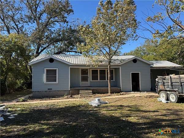 6.87 Acres of Residential Land with Home for Sale in Temple, Texas