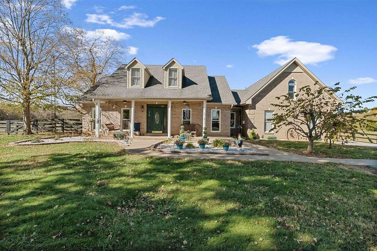 5.8 Acres of Land with Home for Sale in Woodburn, Kentucky