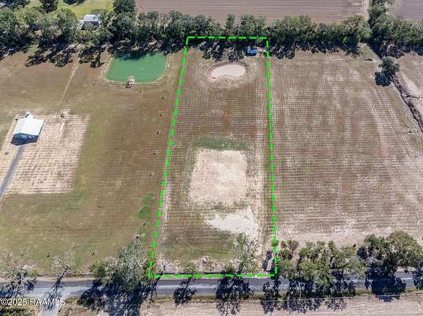 3 Acres of Residential Land for Sale in Maurice, Louisiana