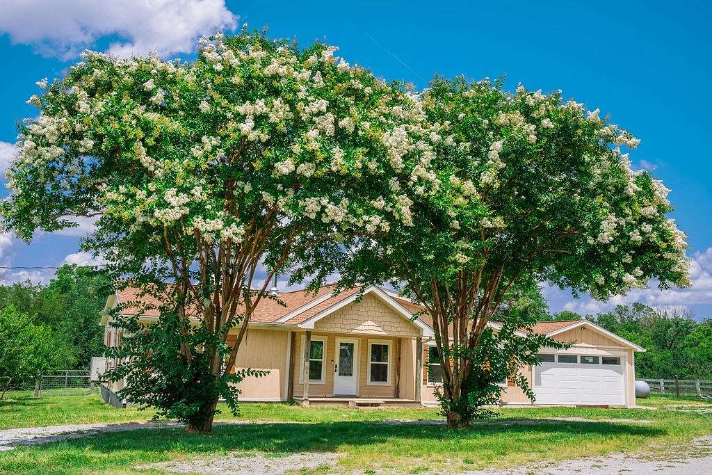 21.5 Acres of Agricultural Land with Home for Sale in Lewisburg, Tennessee