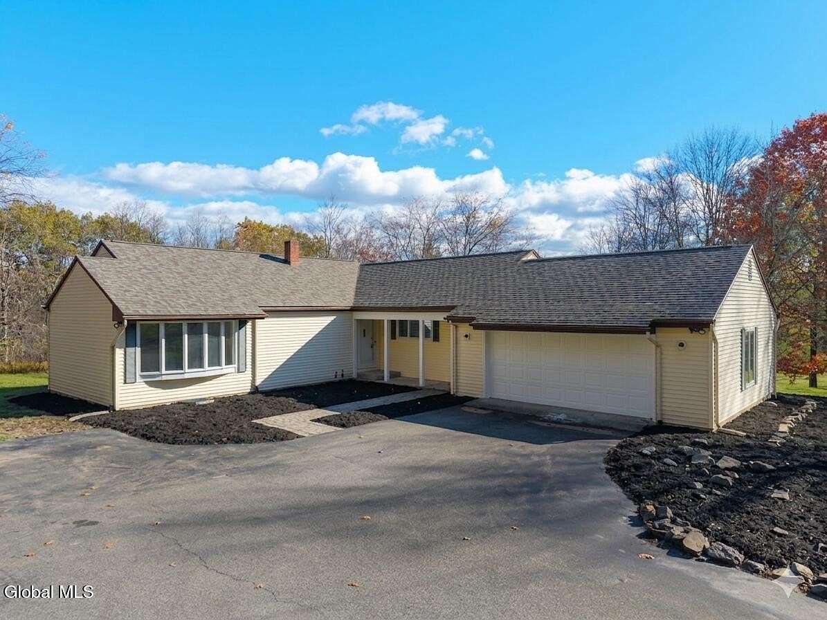 6 Acres of Land with Home for Sale in Coxsackie, New York