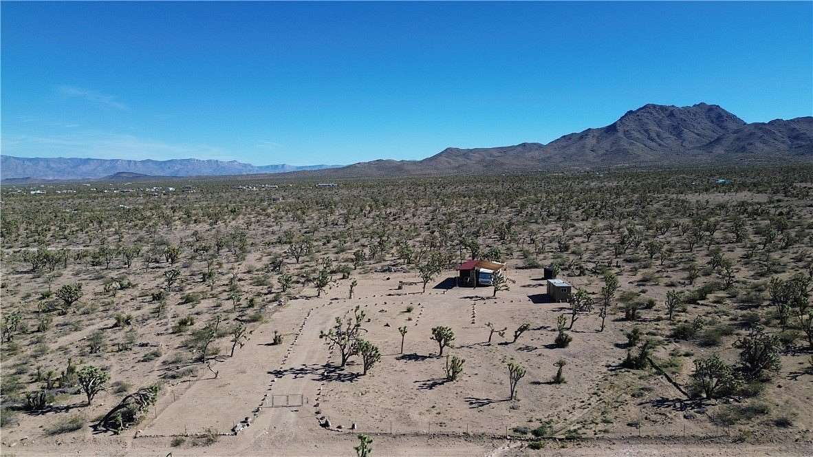 1 Acre of Residential Land for Sale in Dolan Springs, Arizona