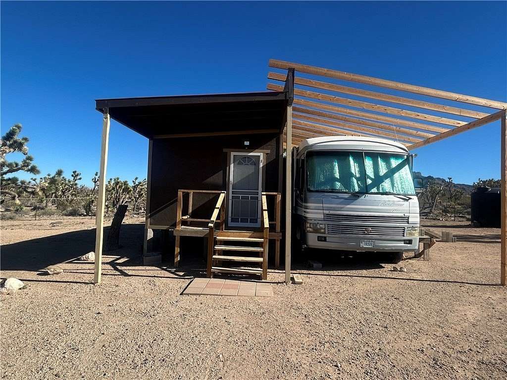 1 Acre of Residential Land for Sale in Dolan Springs, Arizona