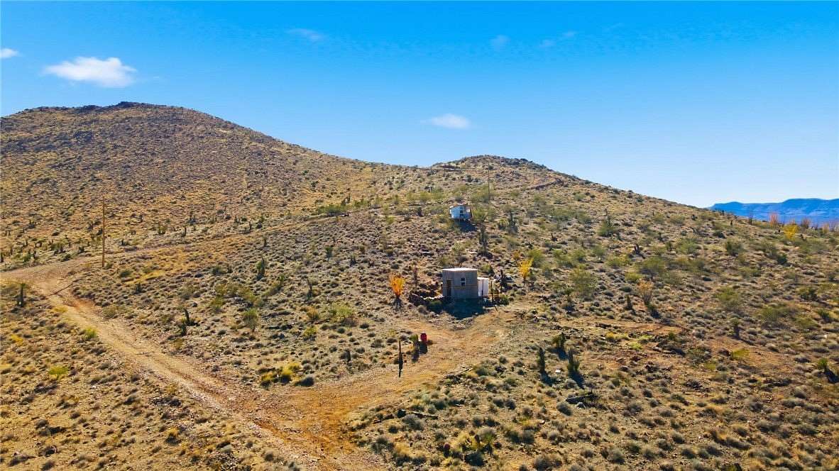 2 Acres of Land for Sale in Golden Valley, Arizona