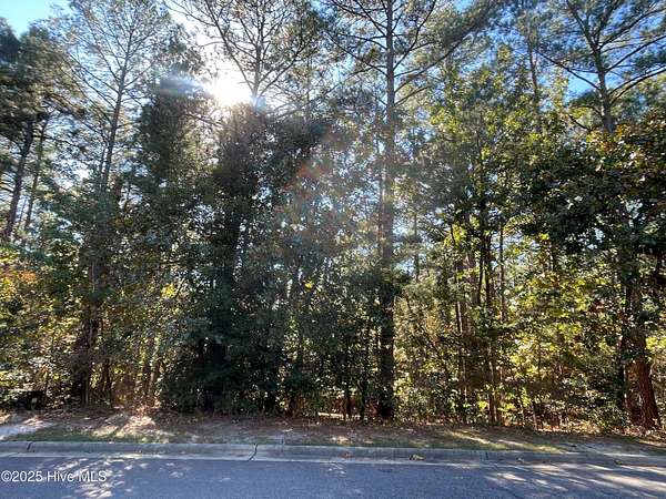 0.91 Acres of Residential Land for Sale in Pinehurst, North Carolina