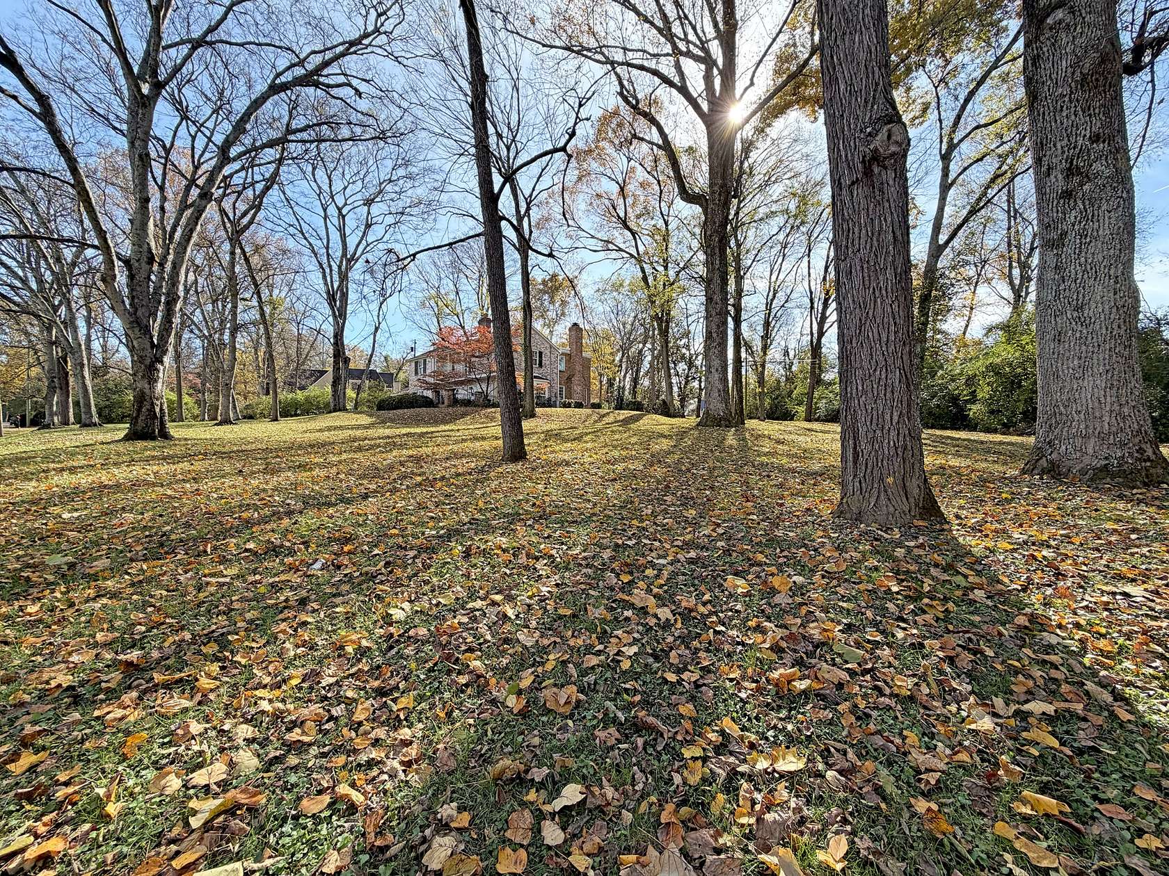 1.52 Acres of Residential Land with Home for Sale in Nashville, Tennessee