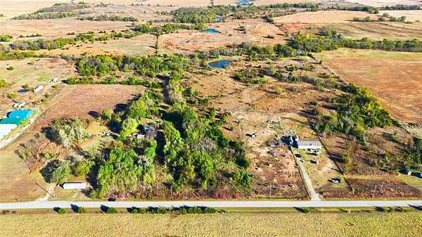 9 Acres of Residential Land for Sale in Henryetta, Oklahoma