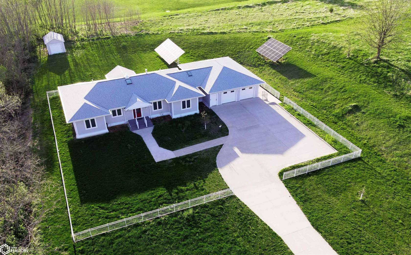 1.56 Acres of Land with Home for Sale in Fairfield, Iowa