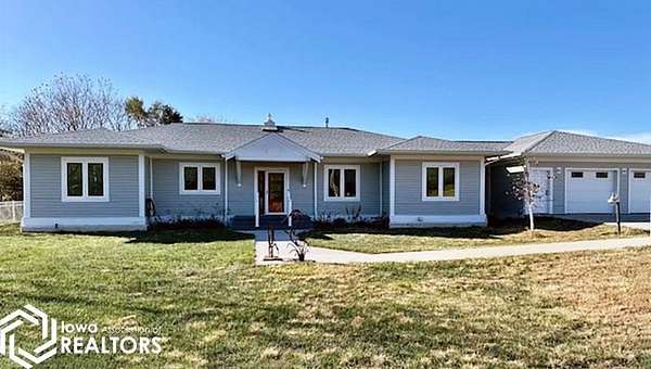 1.56 Acres of Residential Land with Home for Sale in Fairfield, Iowa