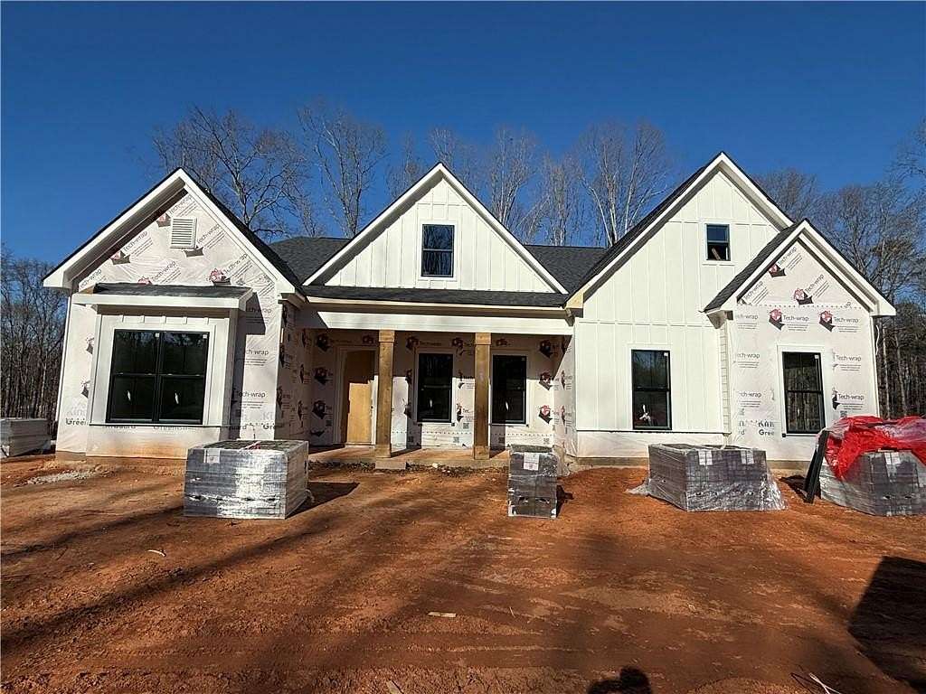 2 Acres of Residential Land with Home for Sale in Pendergrass, Georgia